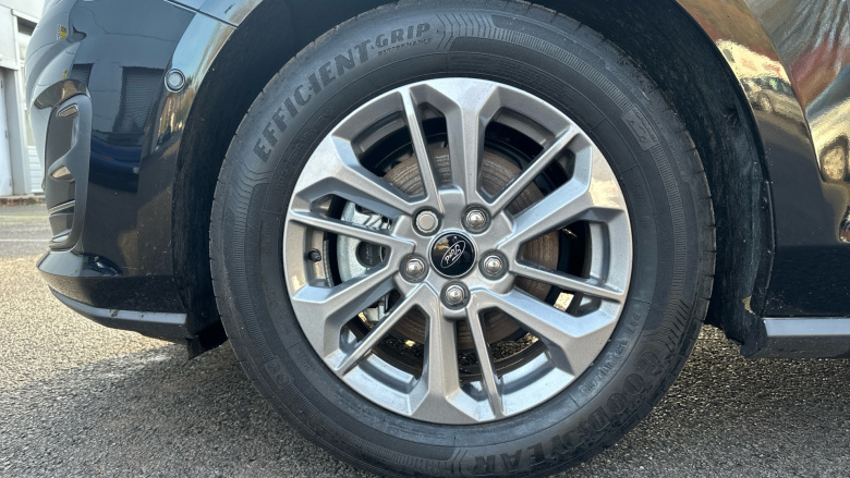 Ford Focus 1.0 EcoBoost Hybrid mHEV 155 Titanium 5dr Auto Petrol Hatchback